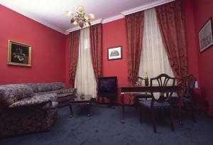 Hotel Bohemia Plaza 4*